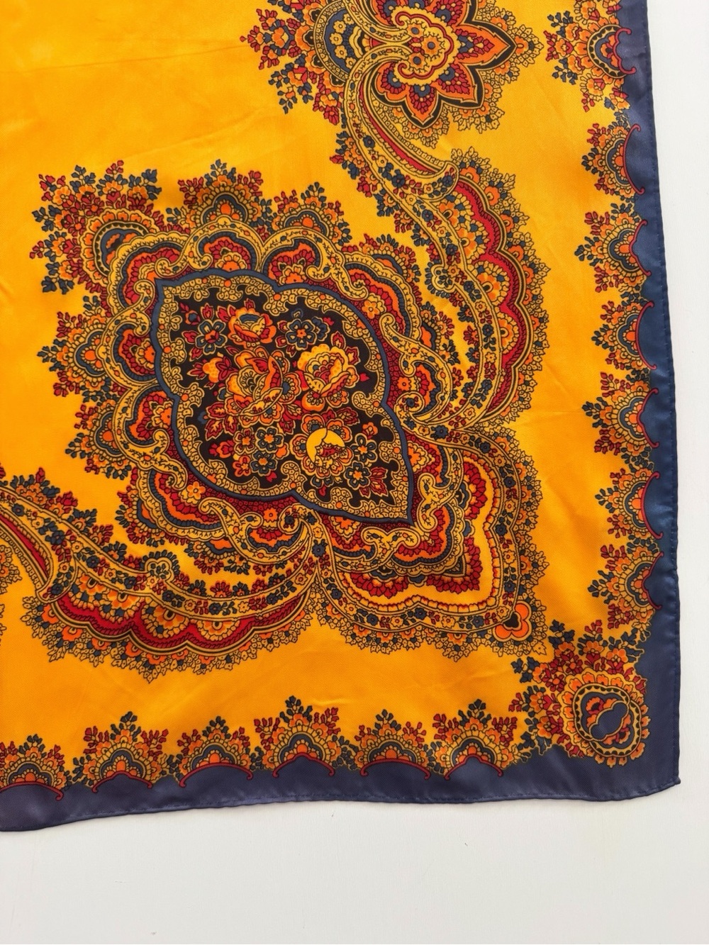 Vintage 1970s Sally Gee Paisley Scarf Mustard Yellow Mod Boho - Picture 4 of 6